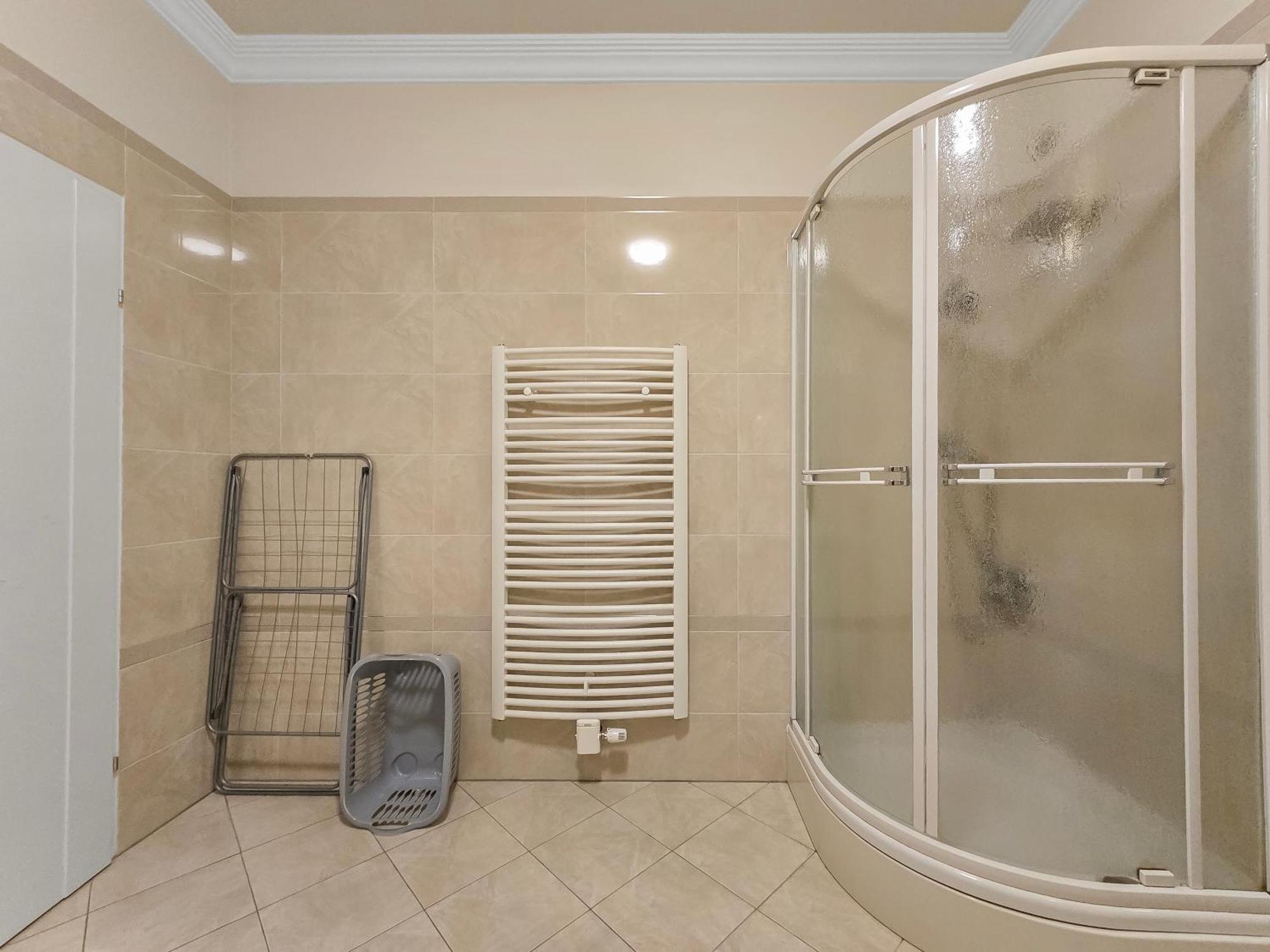 King-Size Comfort In Three Bedrooms فيينا المظهر الخارجي الصورة