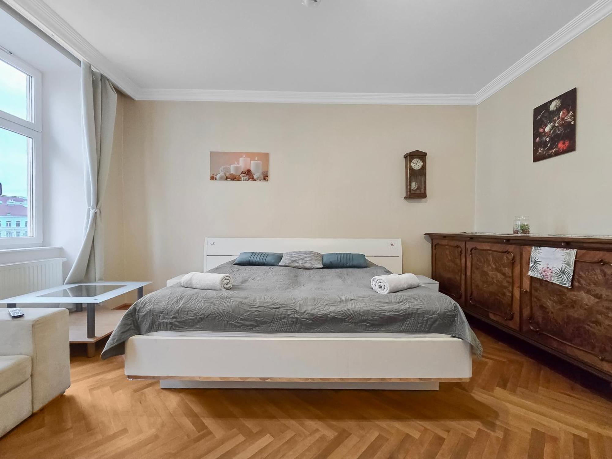 King-Size Comfort In Three Bedrooms فيينا المظهر الخارجي الصورة